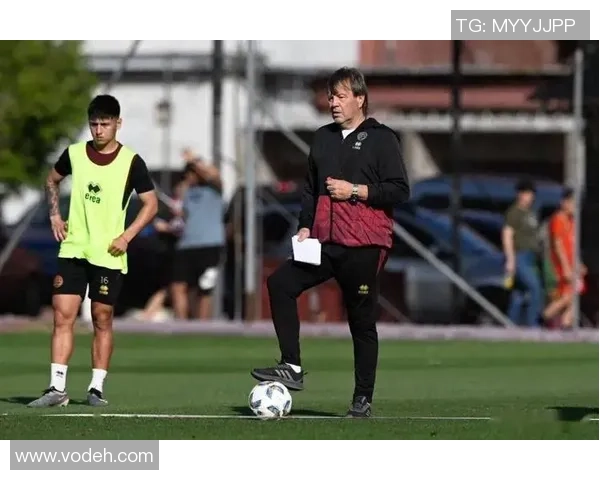 科隆竞技与拉努斯激战正酣谁能在这场较量中胜出